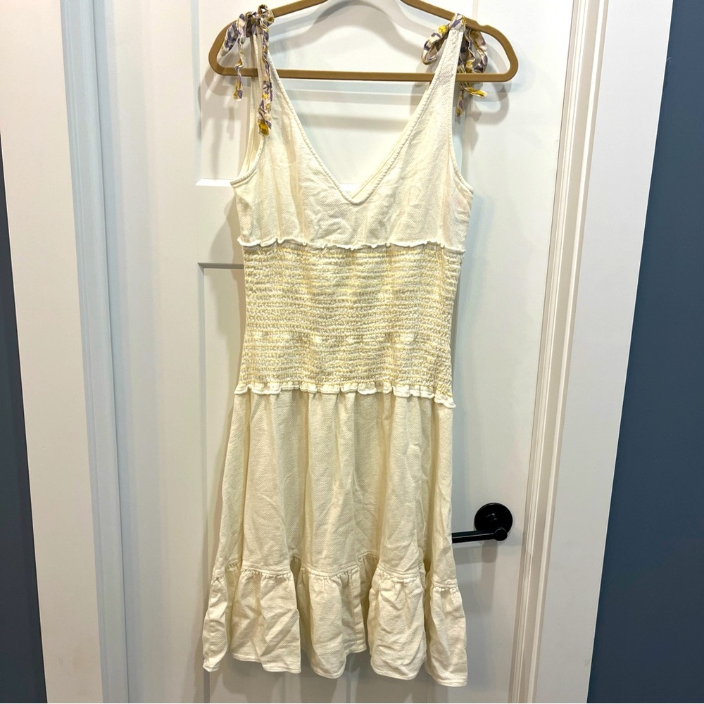 Free People White V Neck‎ Smocked Dress With Shoulder Ties Women's Size 10